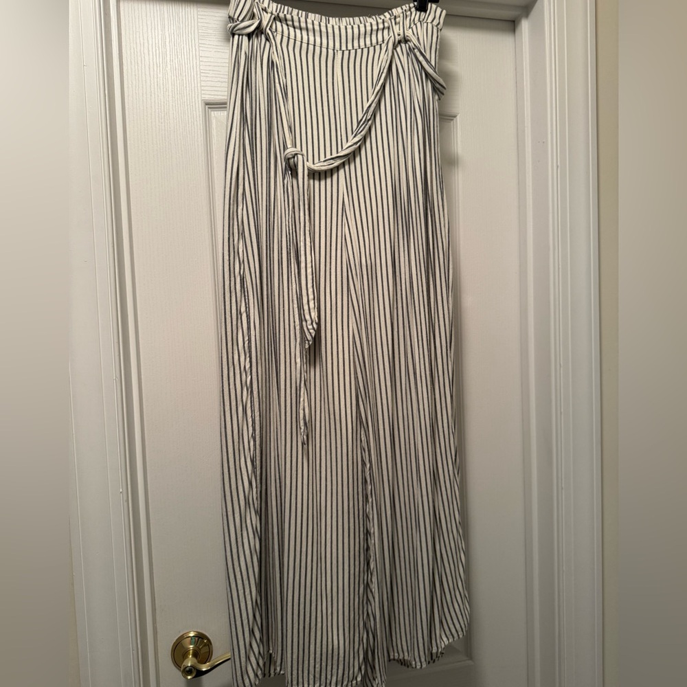 American Eagle Outfitters Black and White Striped Wide Leg Pants